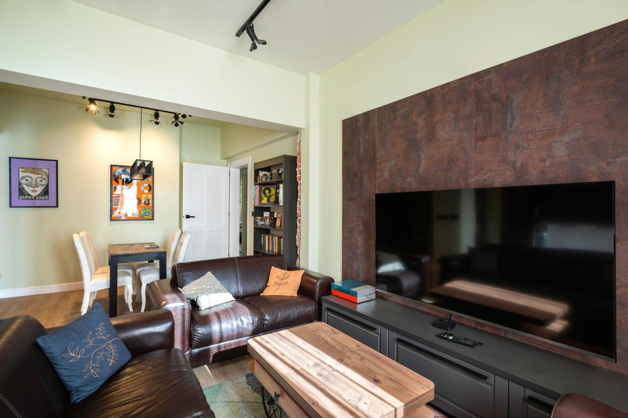 Urban Charm & Comfort - Chic 2Bd In Prime Location By Flat Mаnager 소피아 외부 사진